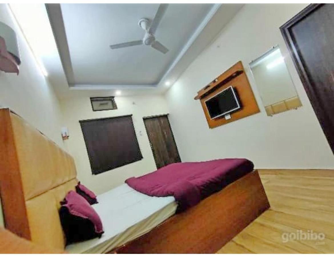Hotel Basera Guest House, Saharanpur Extérieur photo