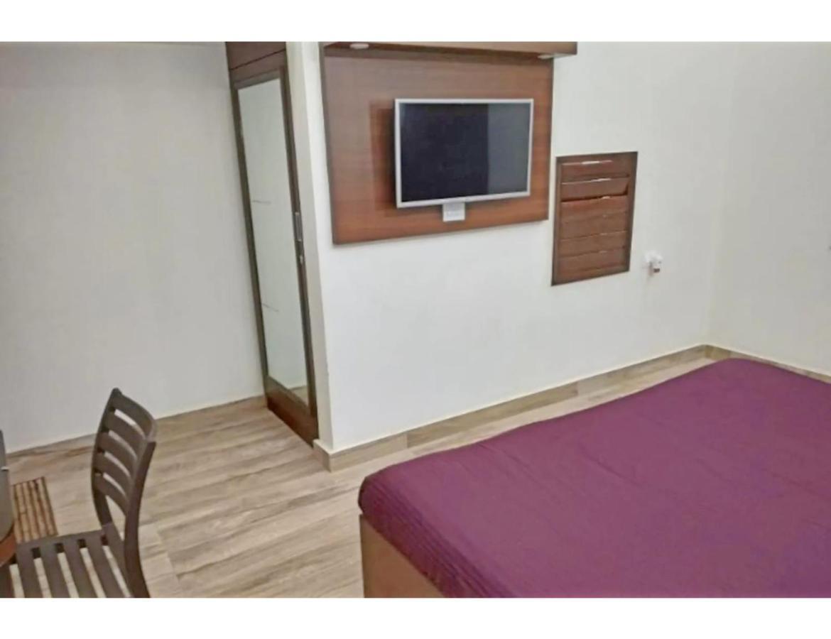 Hotel Basera Guest House, Saharanpur Extérieur photo