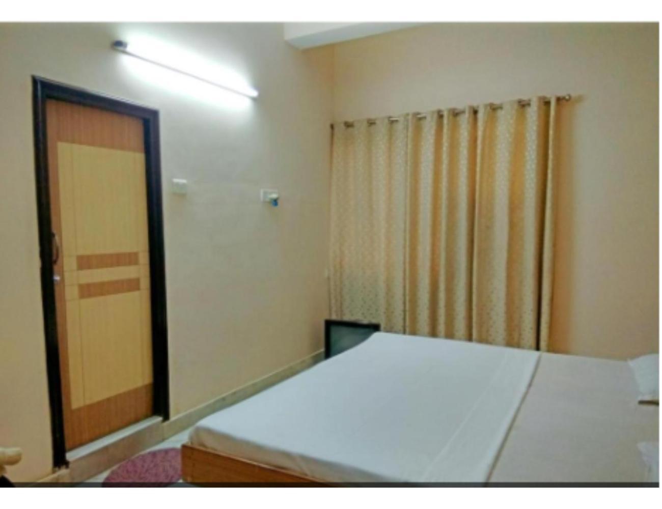 Hotel Basera Guest House, Saharanpur Extérieur photo