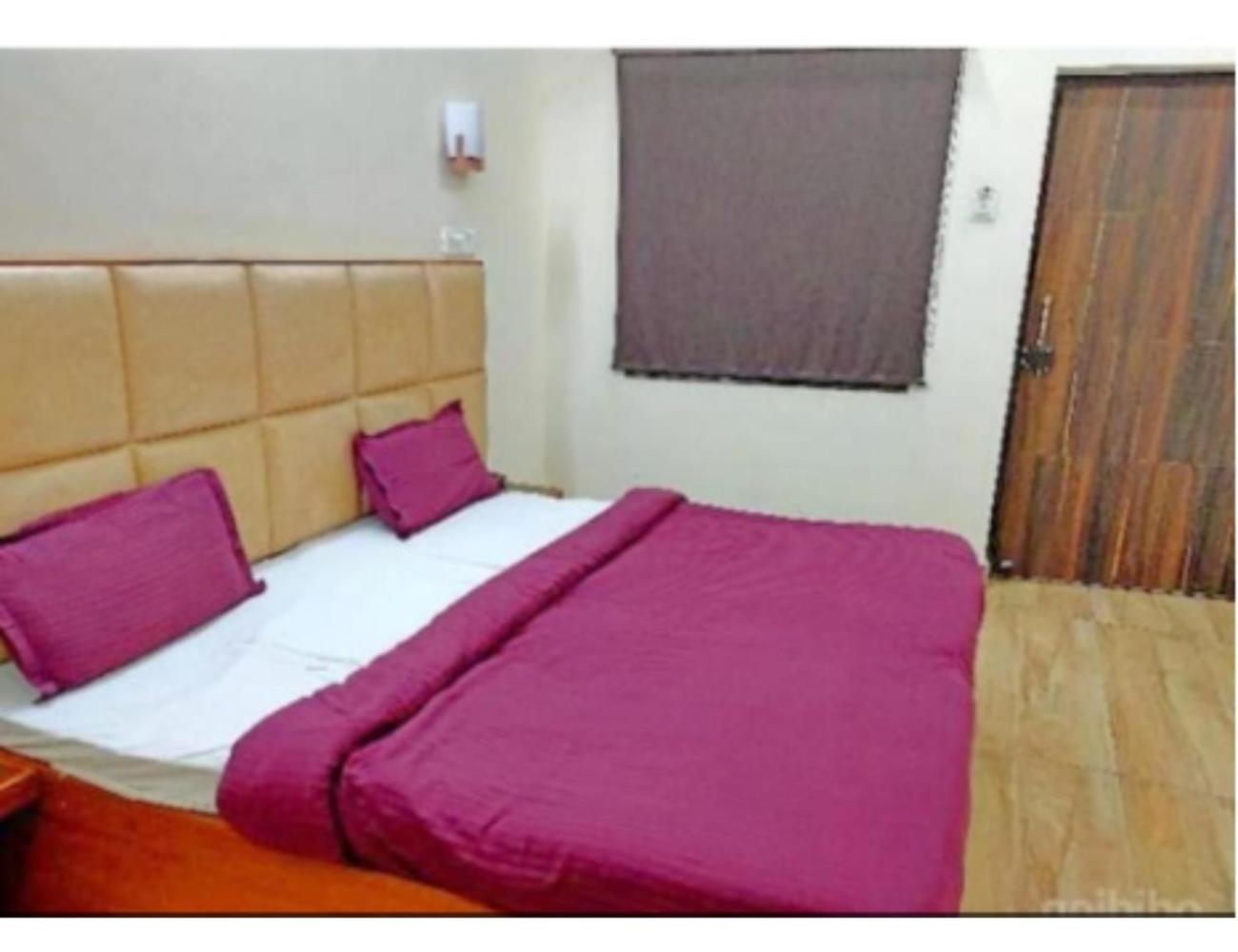 Hotel Basera Guest House, Saharanpur Extérieur photo